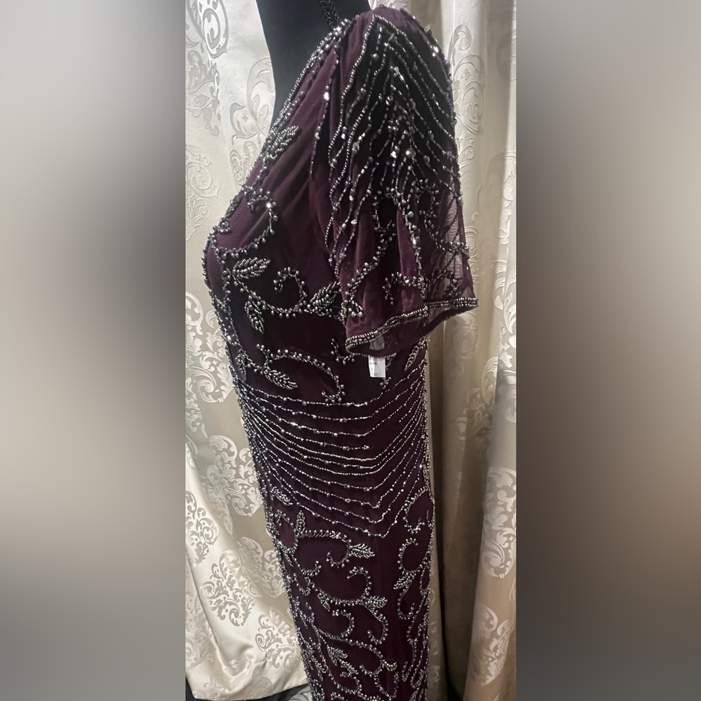 Pisarro Nights Beaded Mesh Gown Plum color Women’s Size 8. NEW - Picture 8 of 11